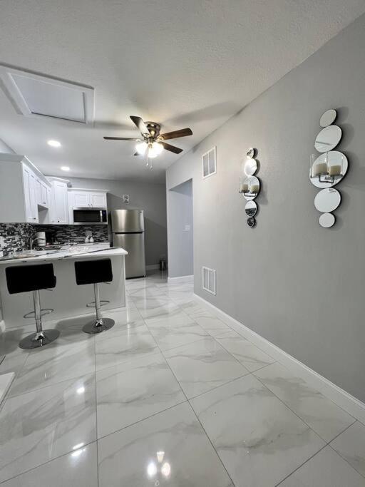 Grey Novo Studio + Free-Parking&Wifi Tampa Dış mekan fotoğraf